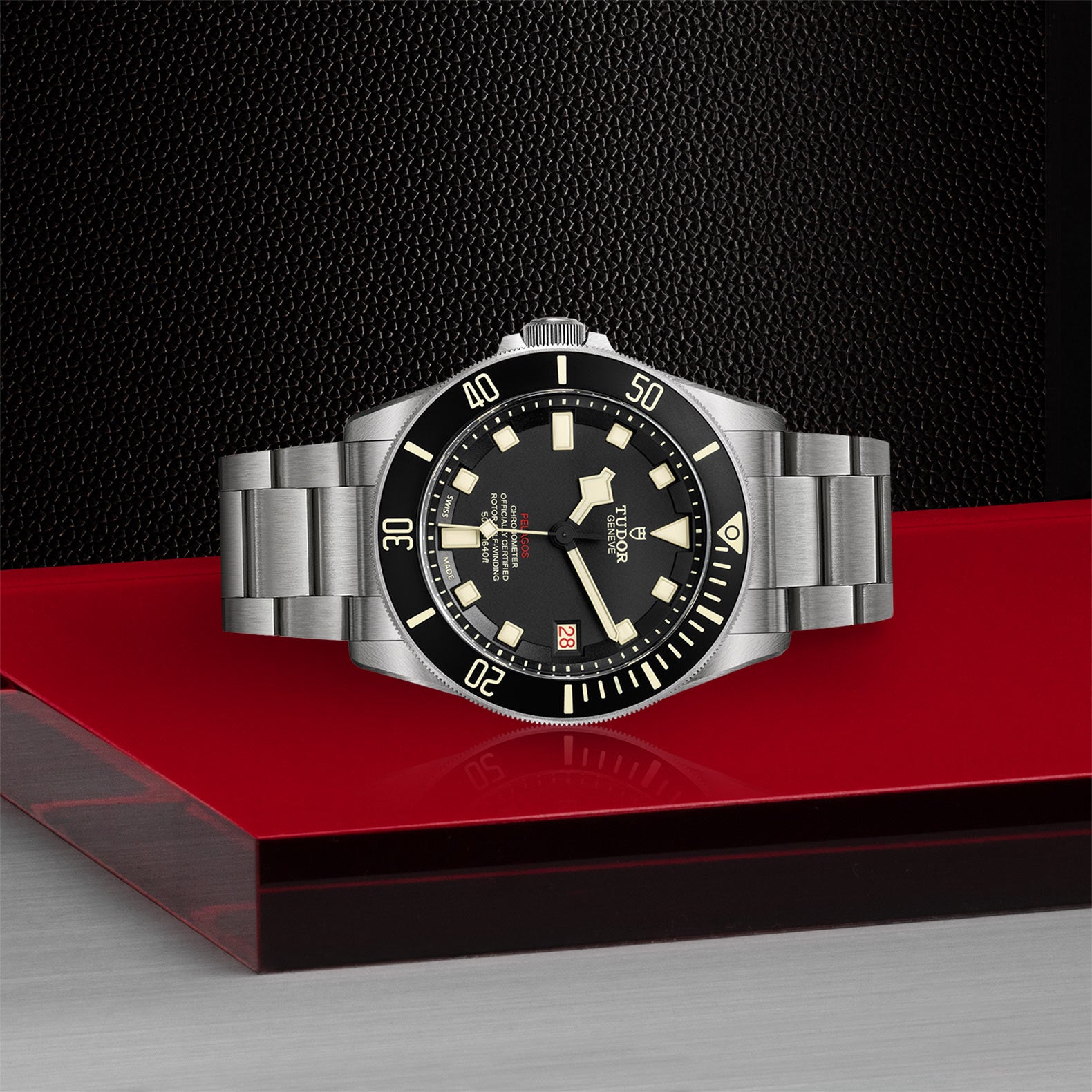 Pelagos LHD 42mm Mens Watch M25610TNL-0001