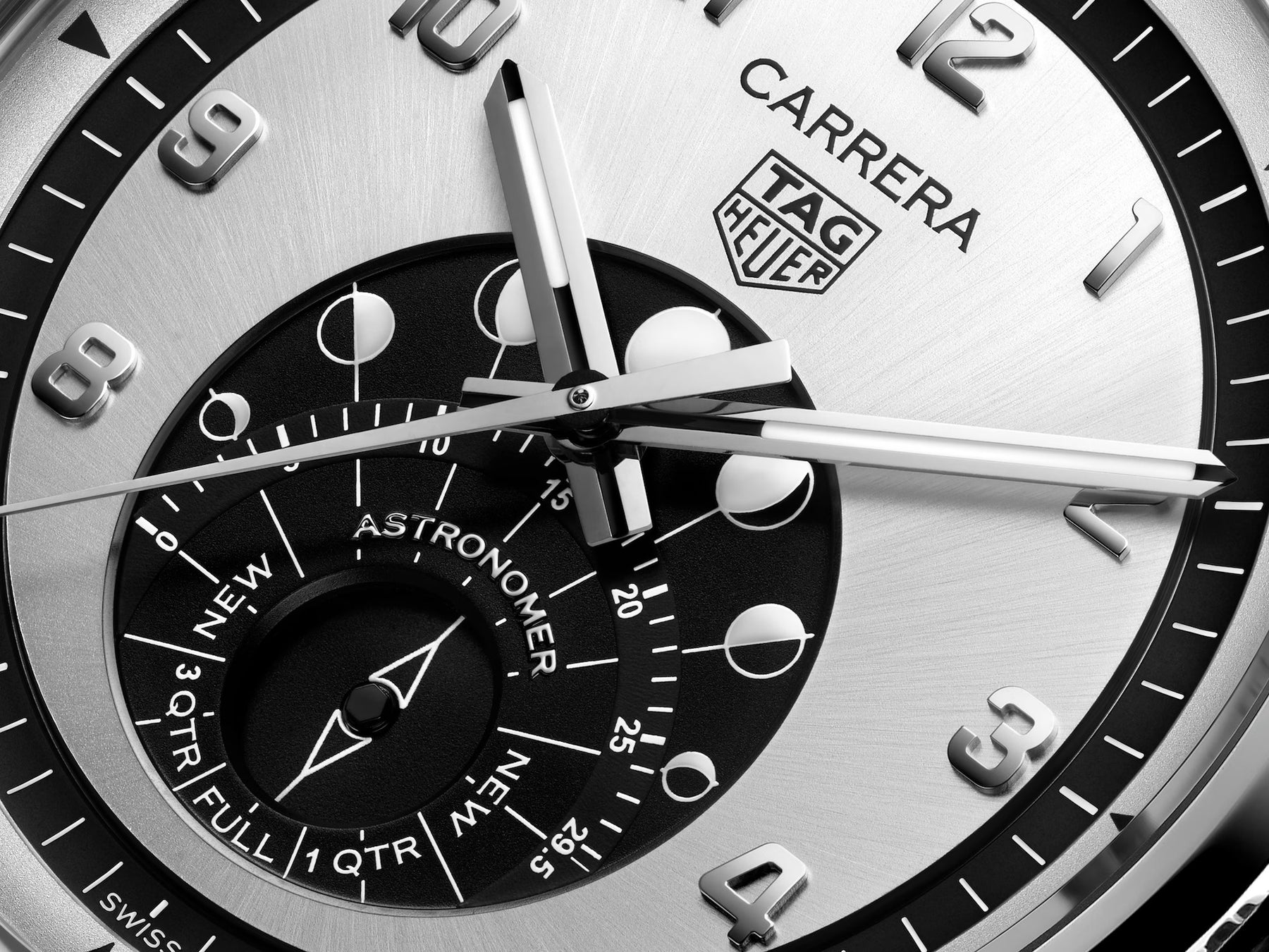 TAG HEUER CARRERA ASTRONOMER 39MM WBX2110.BA0044