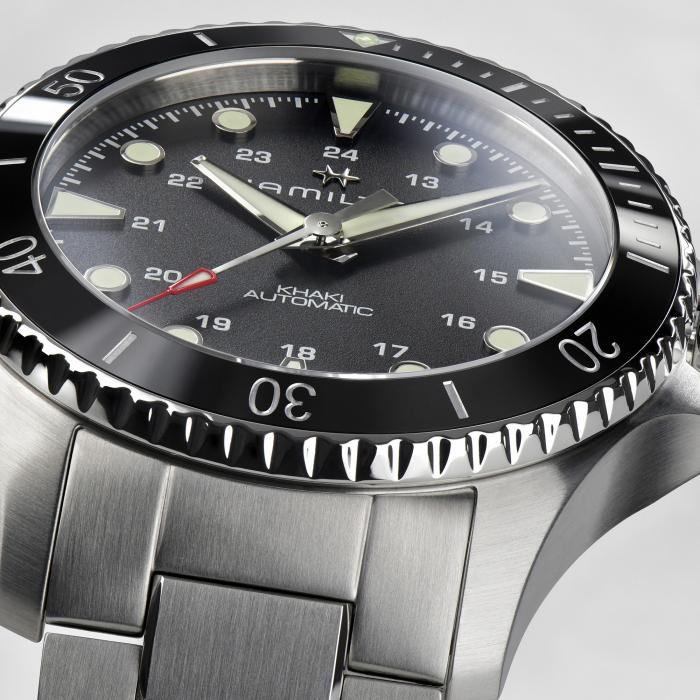 HAMILTON Khaki Navy Scuba Automatic 43mm Mens Watch H82515130